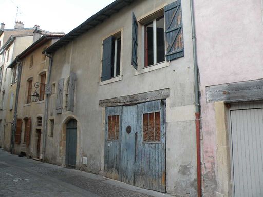  vieille maison authentique de la rue du Maure qui Trompe, vieille ville